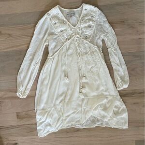 white flowy knox rose dress